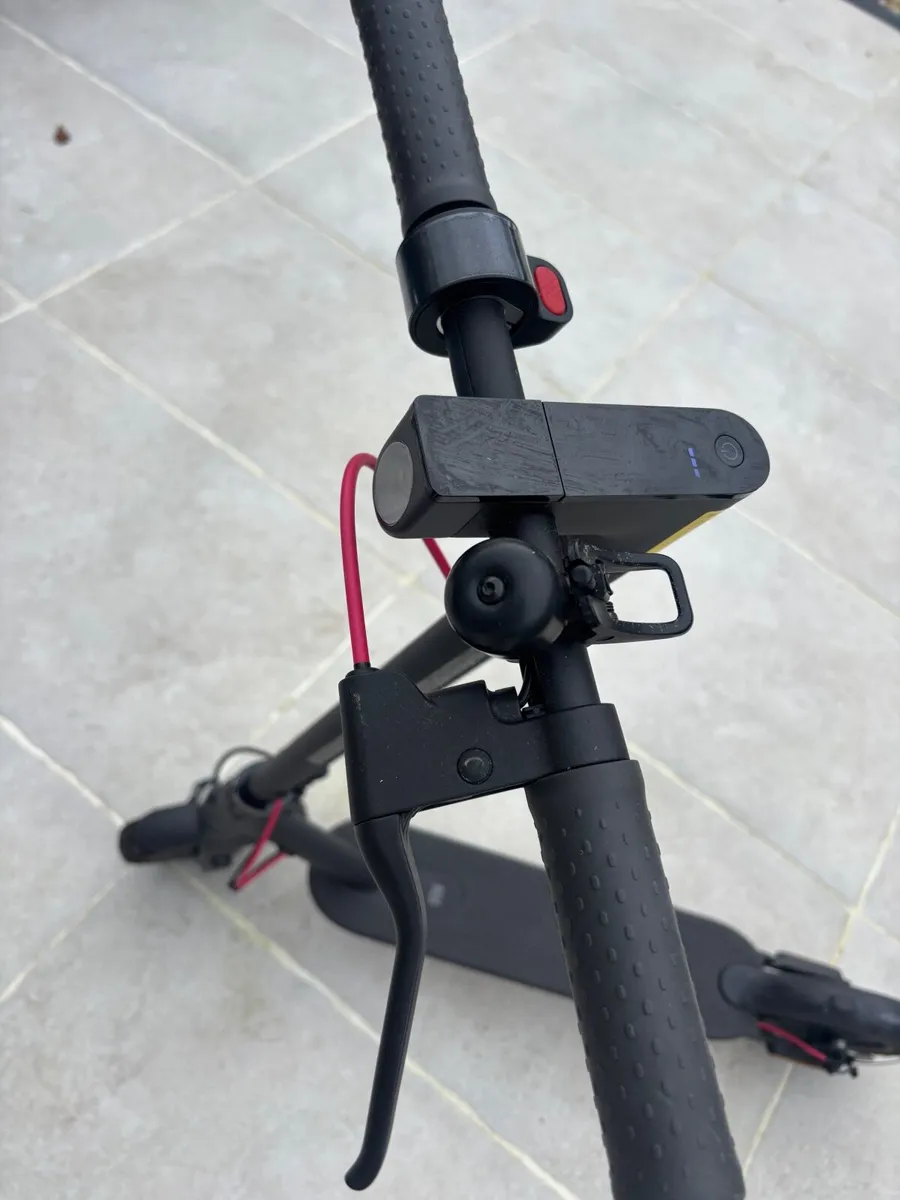 Electric scooter - Image 2