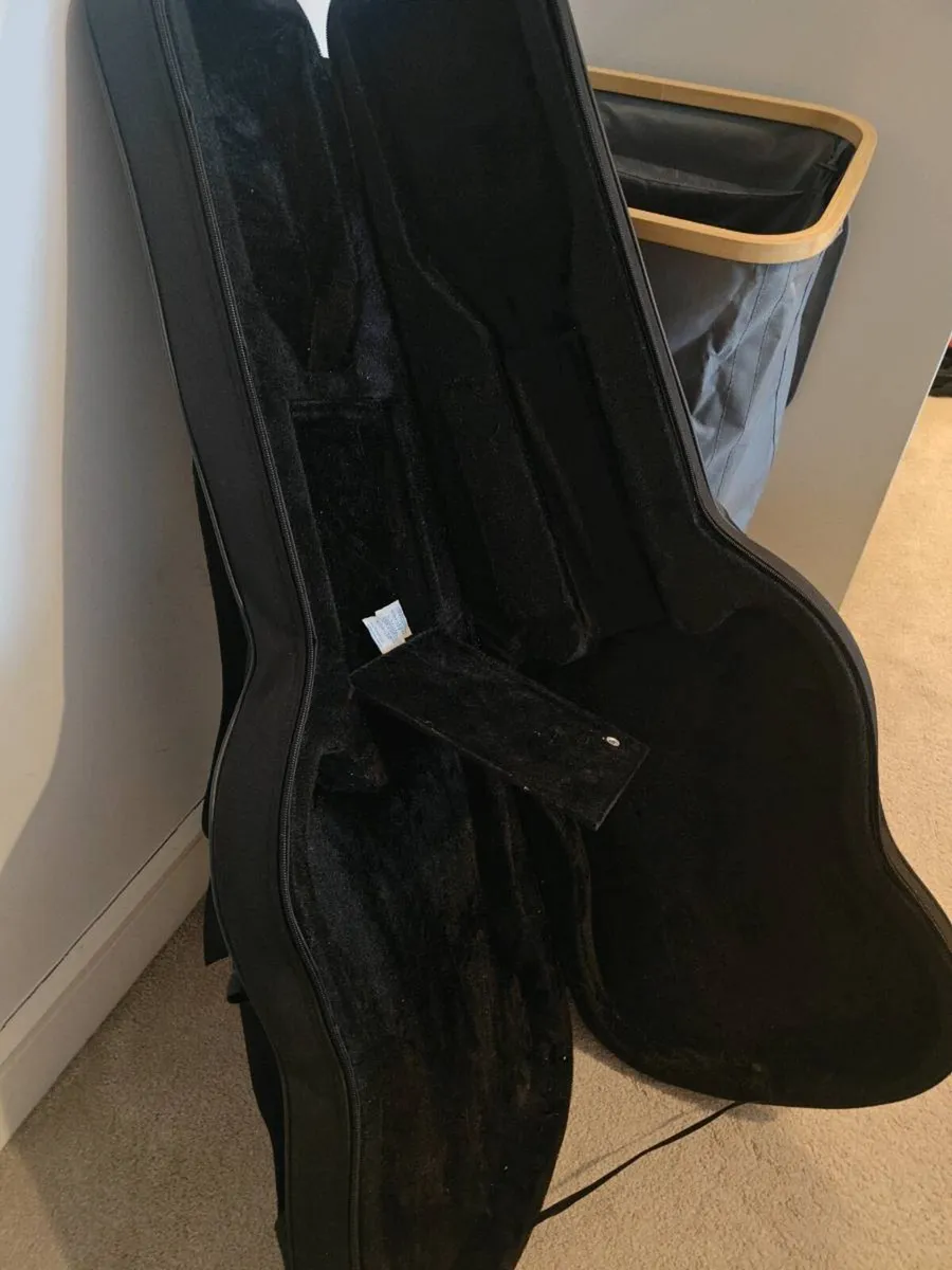 Electric guitar case - Image 3