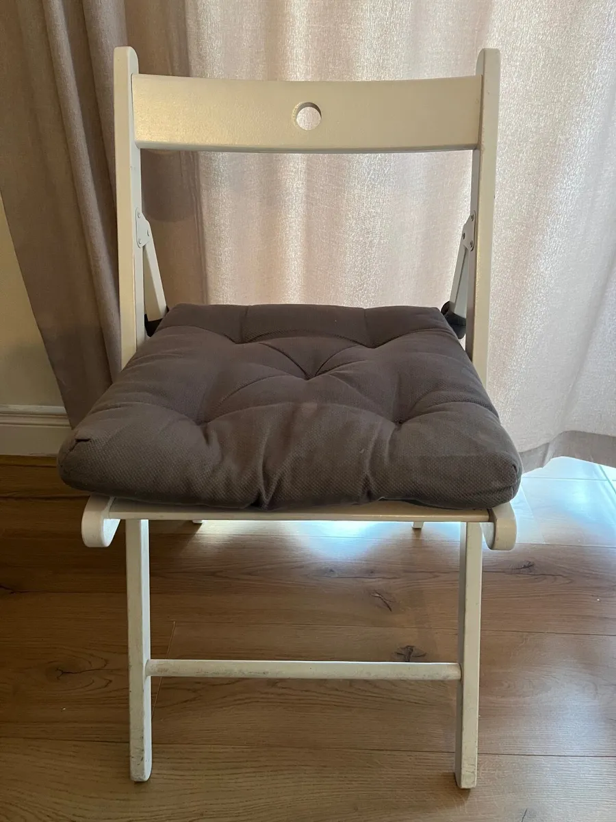 Folding Chair - Image 3