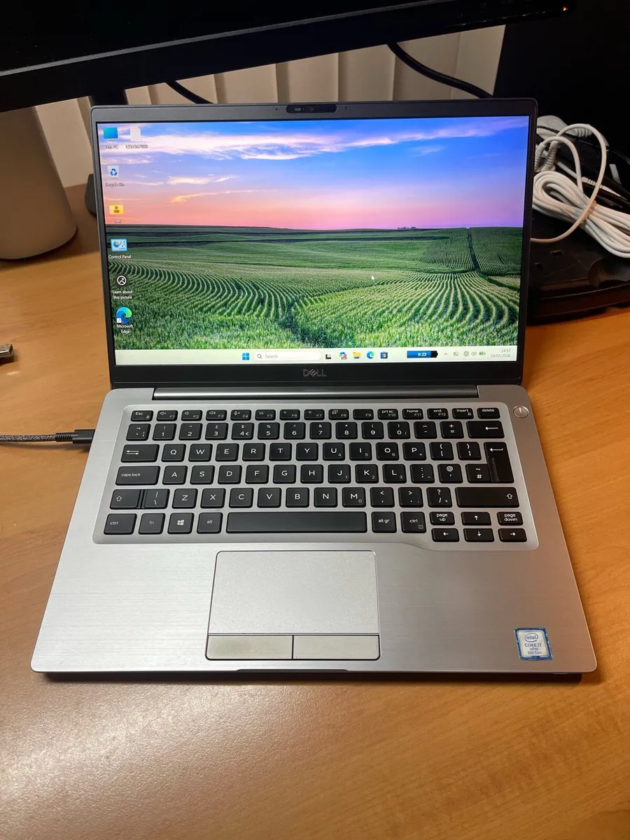Dell laptop i7 pro 8/256 win 11 pro - Image 1