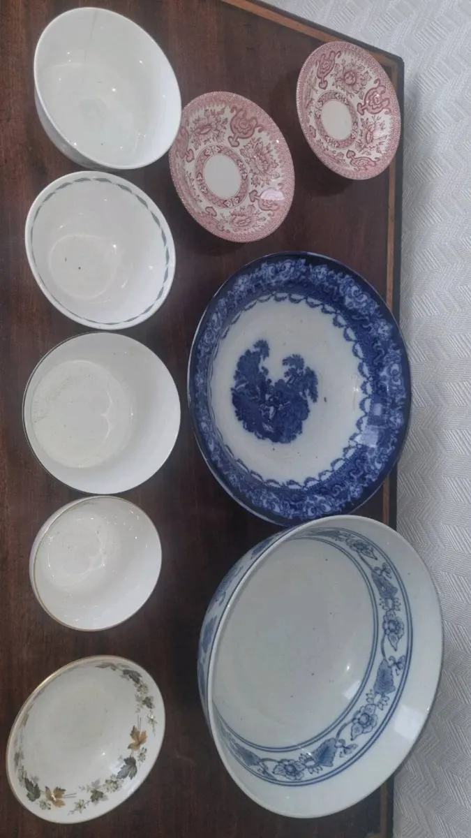 Collection of Vintage Porcelain - Image 1