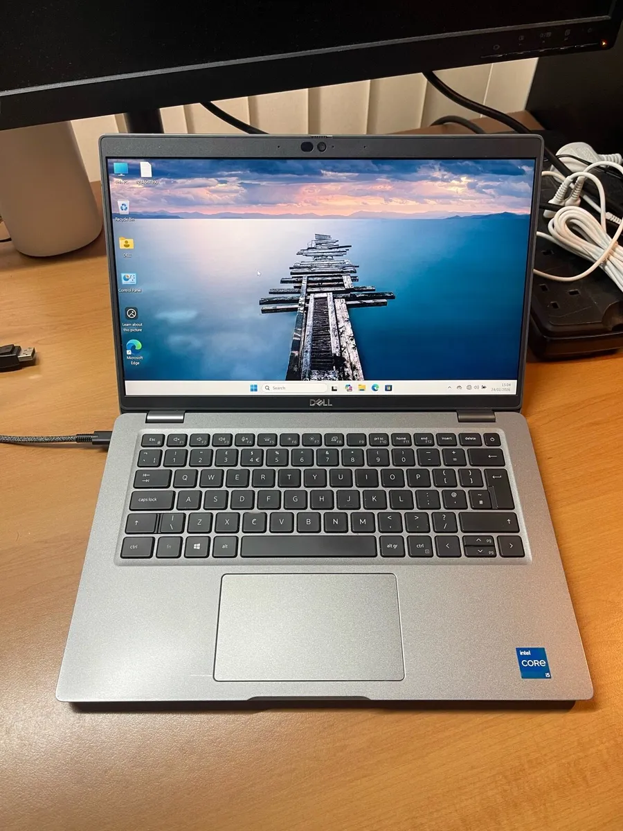 Dell laptop i5 11gen 16/256 win 11 pro - Image 1