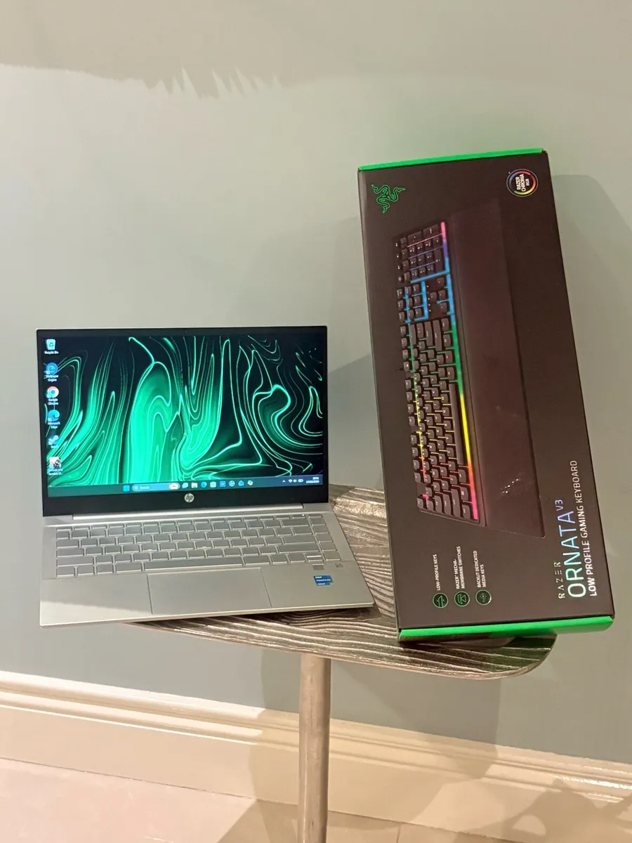 Hp pavilion 14 dv0xxx with Razer keyboard unopened - Image 1