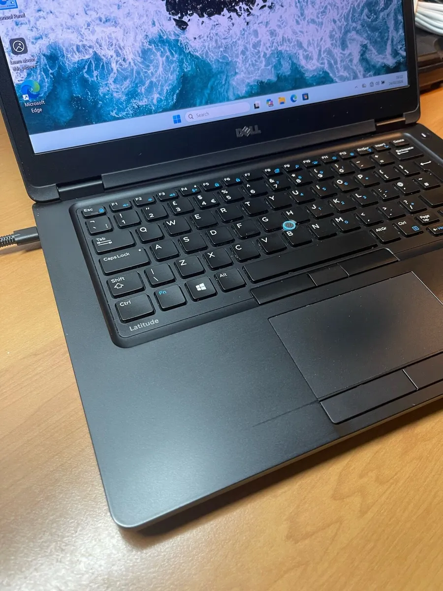 Dell laptop i5 pro 8/256 win 11 pro - Image 3