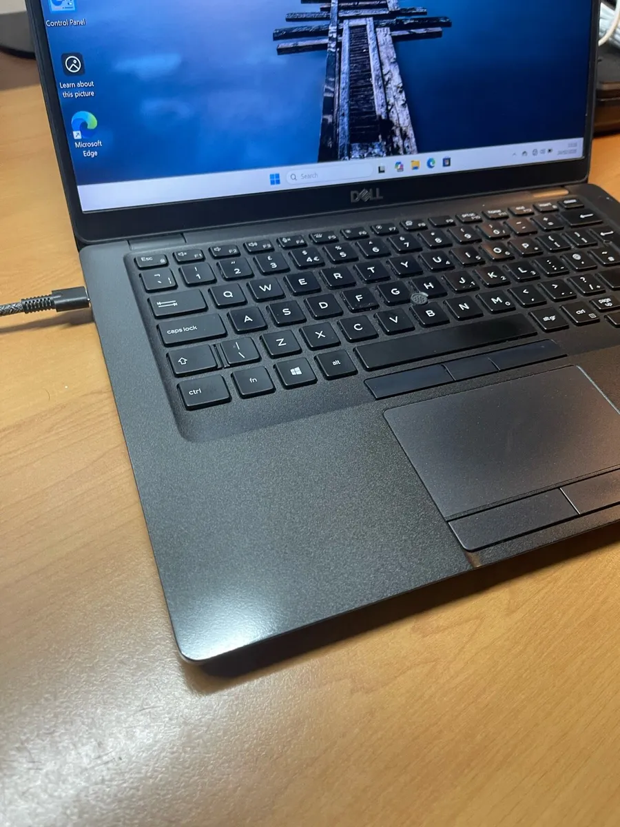 Dell laptop i5 pro 8/256 win 11 pro - Image 3