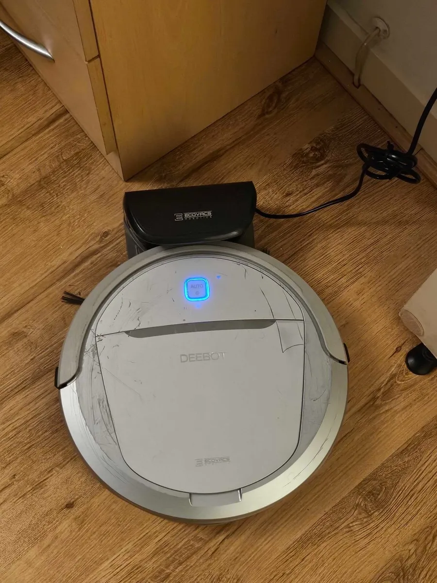 Ecovacs Deebot M81 Pro Robot Hoover - Image 1