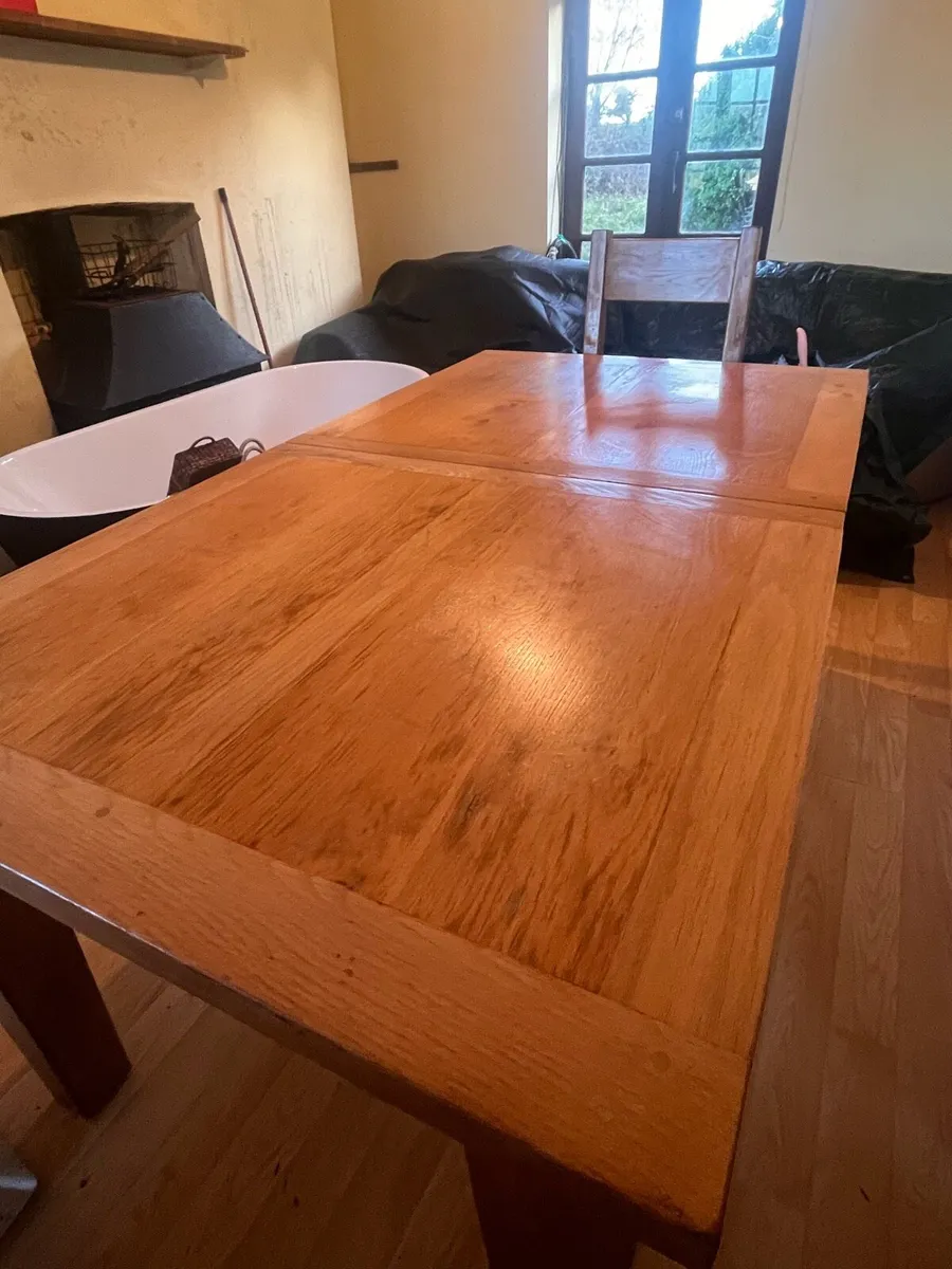Solid wood table and chairs - Image 4