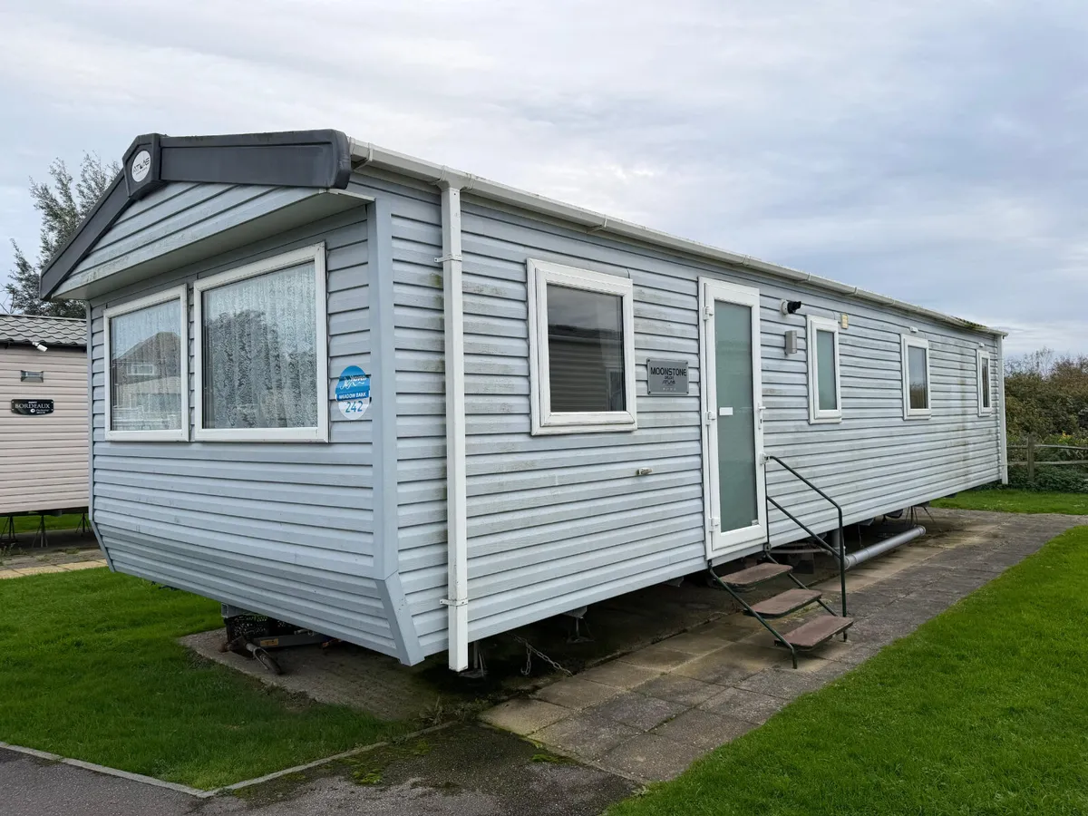 Atlas Moonstone 37x12, 3 bed Full winter Pack - Image 1