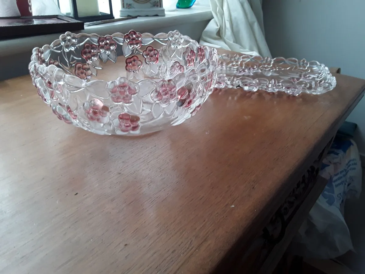 Art deco lovely glass fruit bowl and Glass tray - Image 3