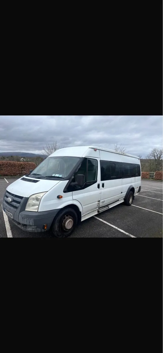 Ford transit wheelchair bus 13 seater 1 yr test - Image 3