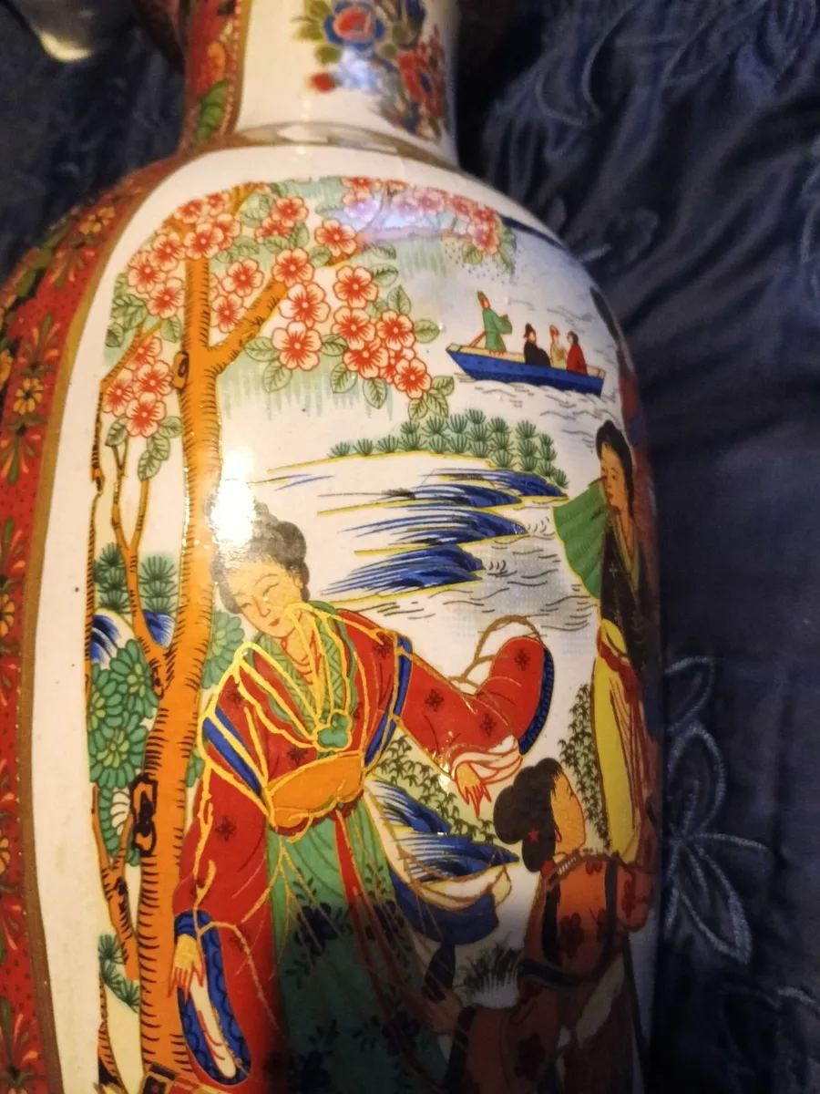 Pair of 18inch vintage floor vases - Image 4