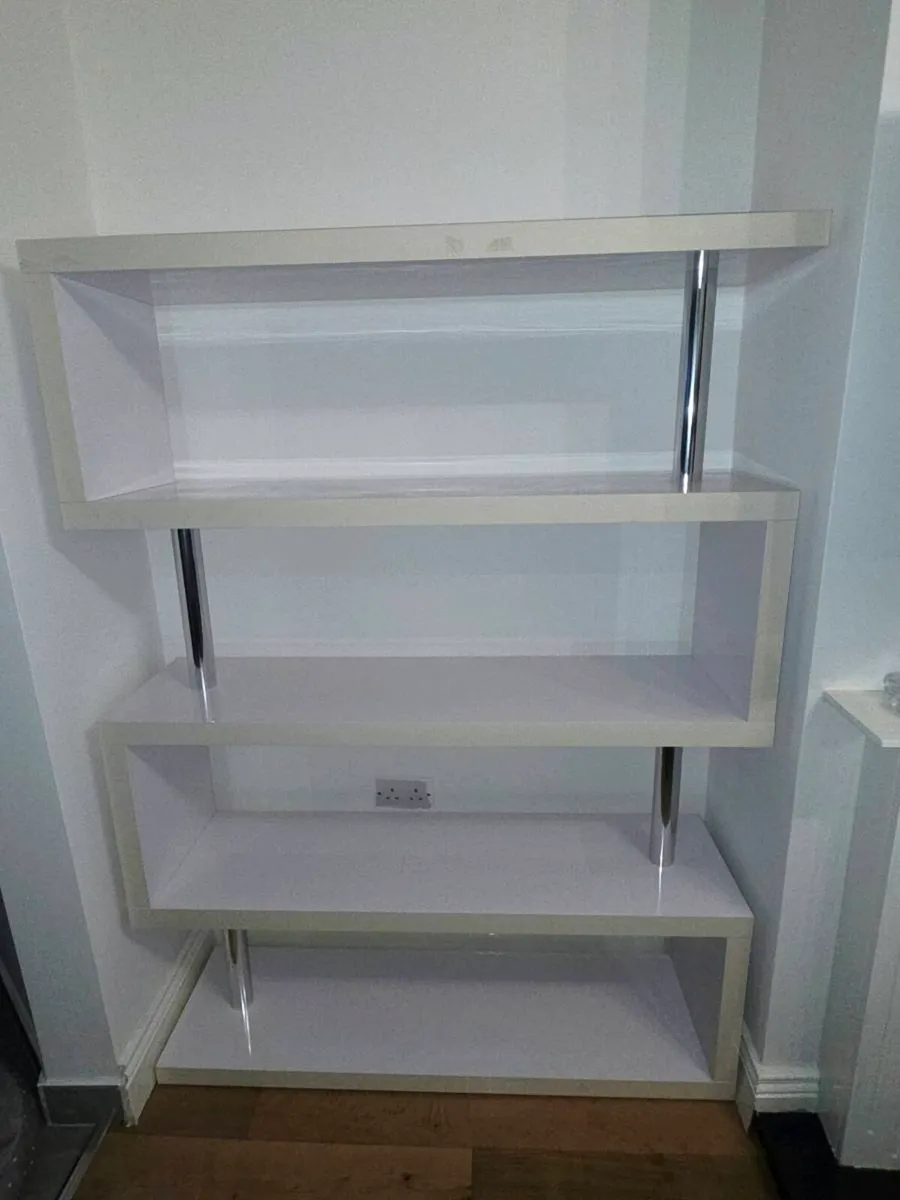 Shelving Unit