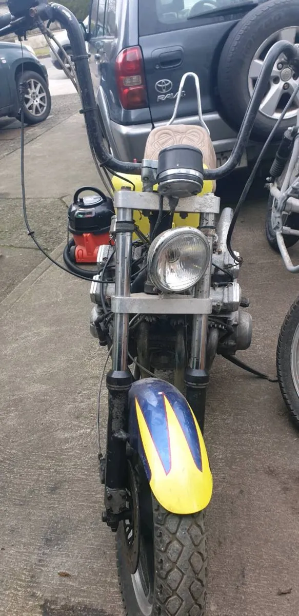 Suzuki GS 750 - Image 2