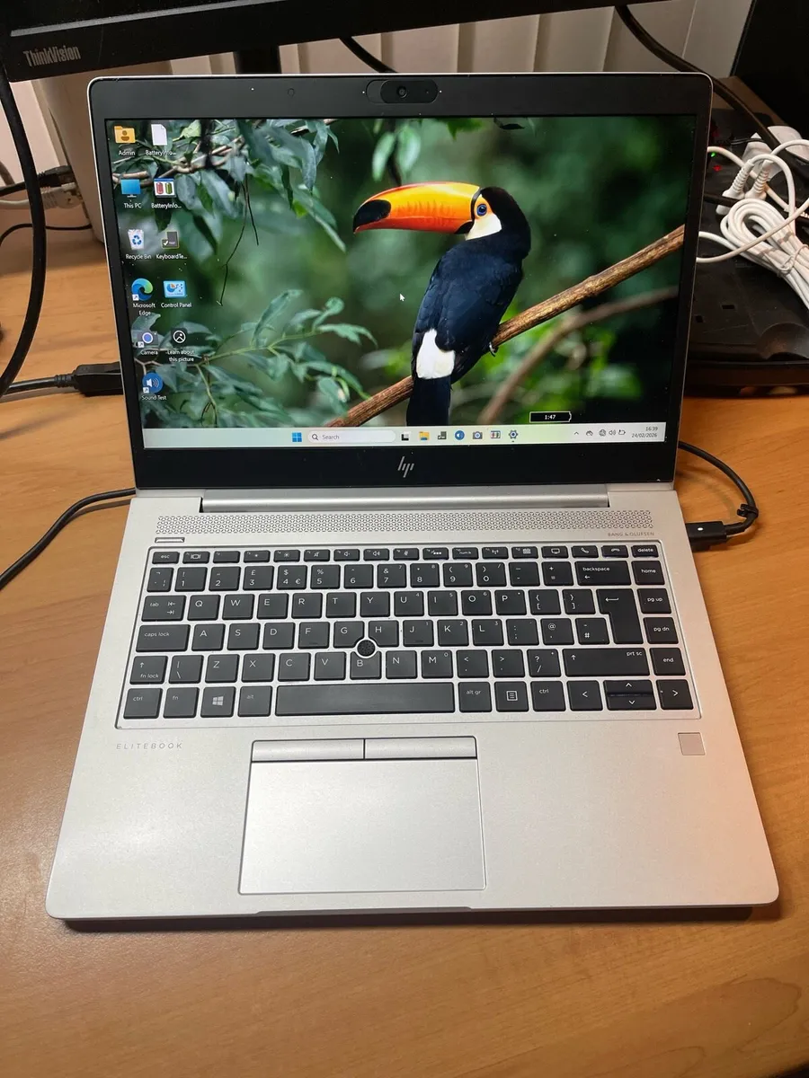 HP Laptop Ryzen 5 pro 8/256 win 11 pro - Image 1