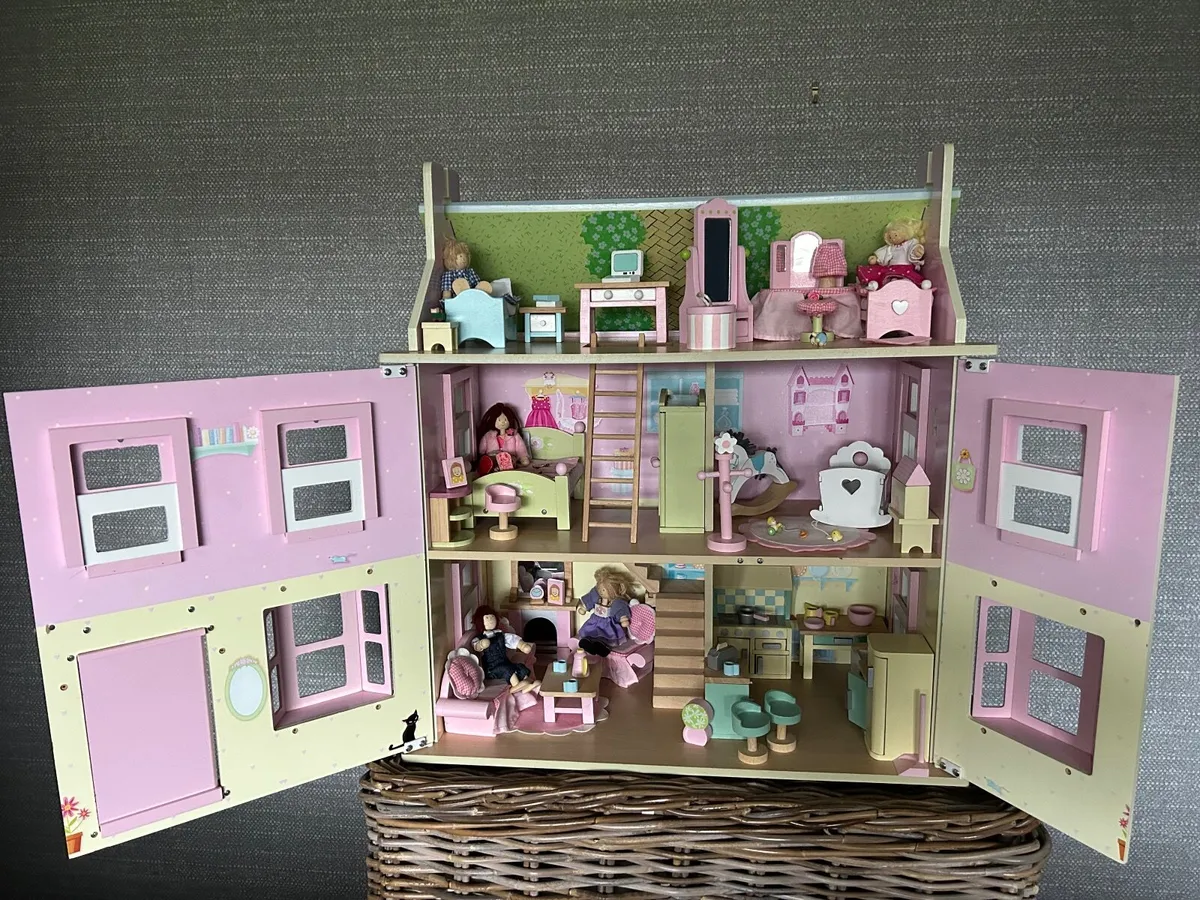 Dolls house - Image 4