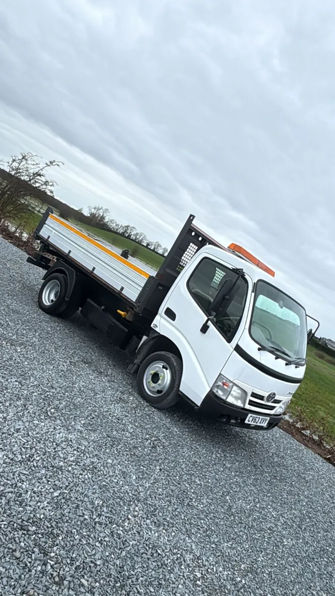 2013 Toyota Dyna 350 Tipper
