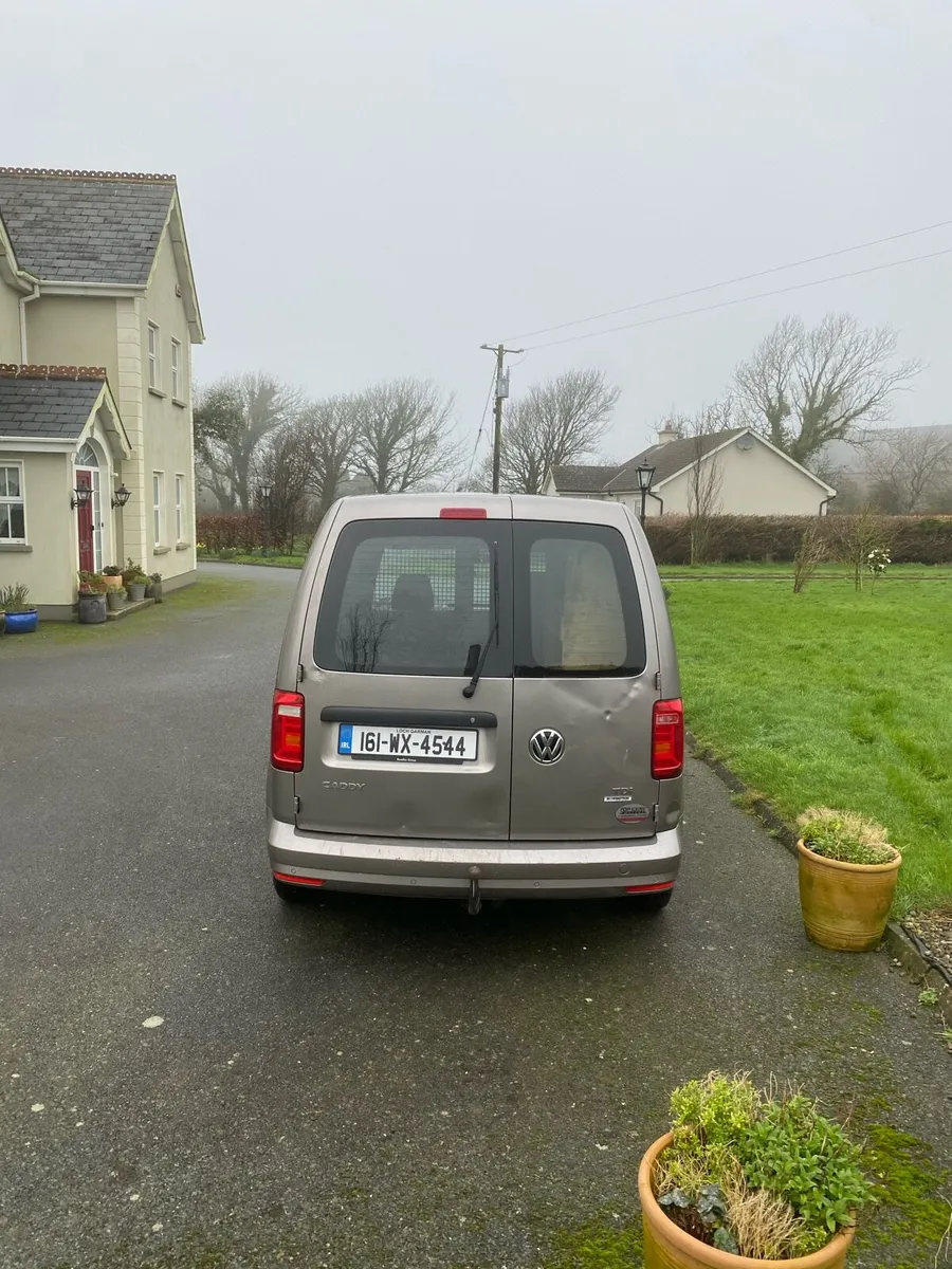 VW Caddy Highline DSG Automatic - Image 3