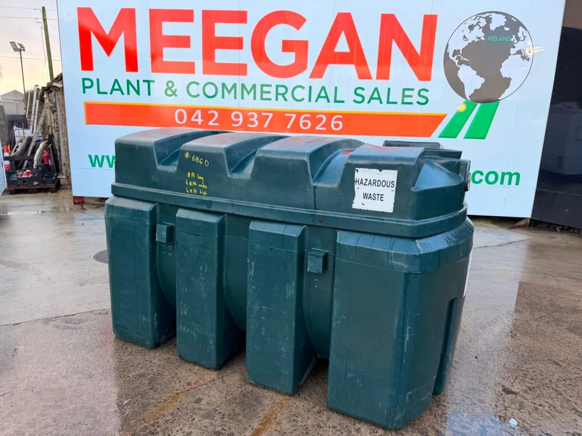 2500 LITRE WASTE OIL TANK BOWSER .....686d - Image 1