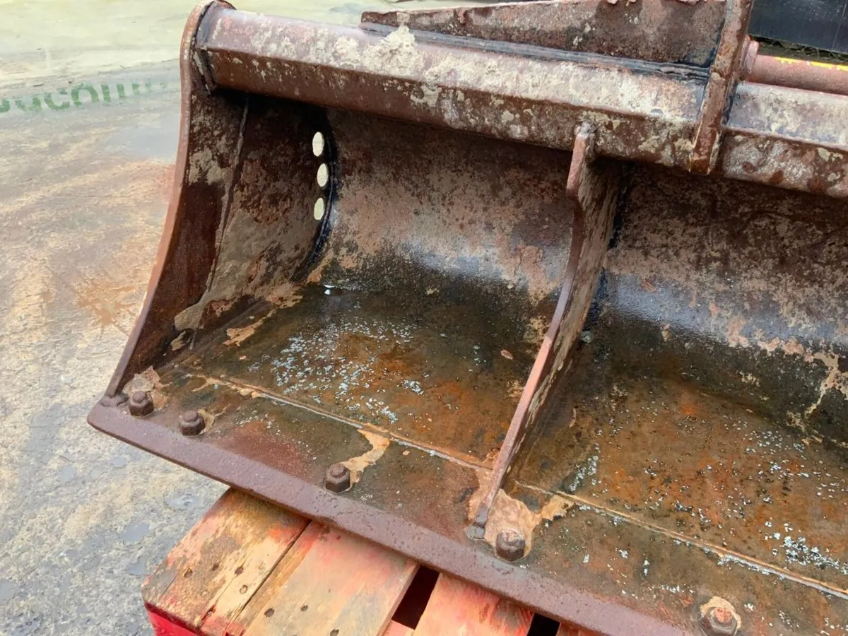 60" RHINOX GRADING BUCKET.....60mm PINS......661v. - Image 3