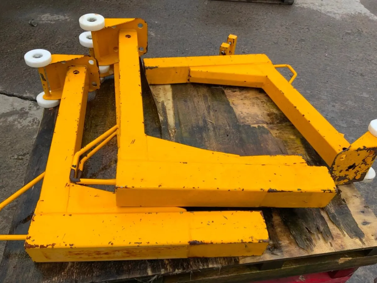 TELESCOPIC SUPPORT FRAME / LEGS............4040. - Image 2