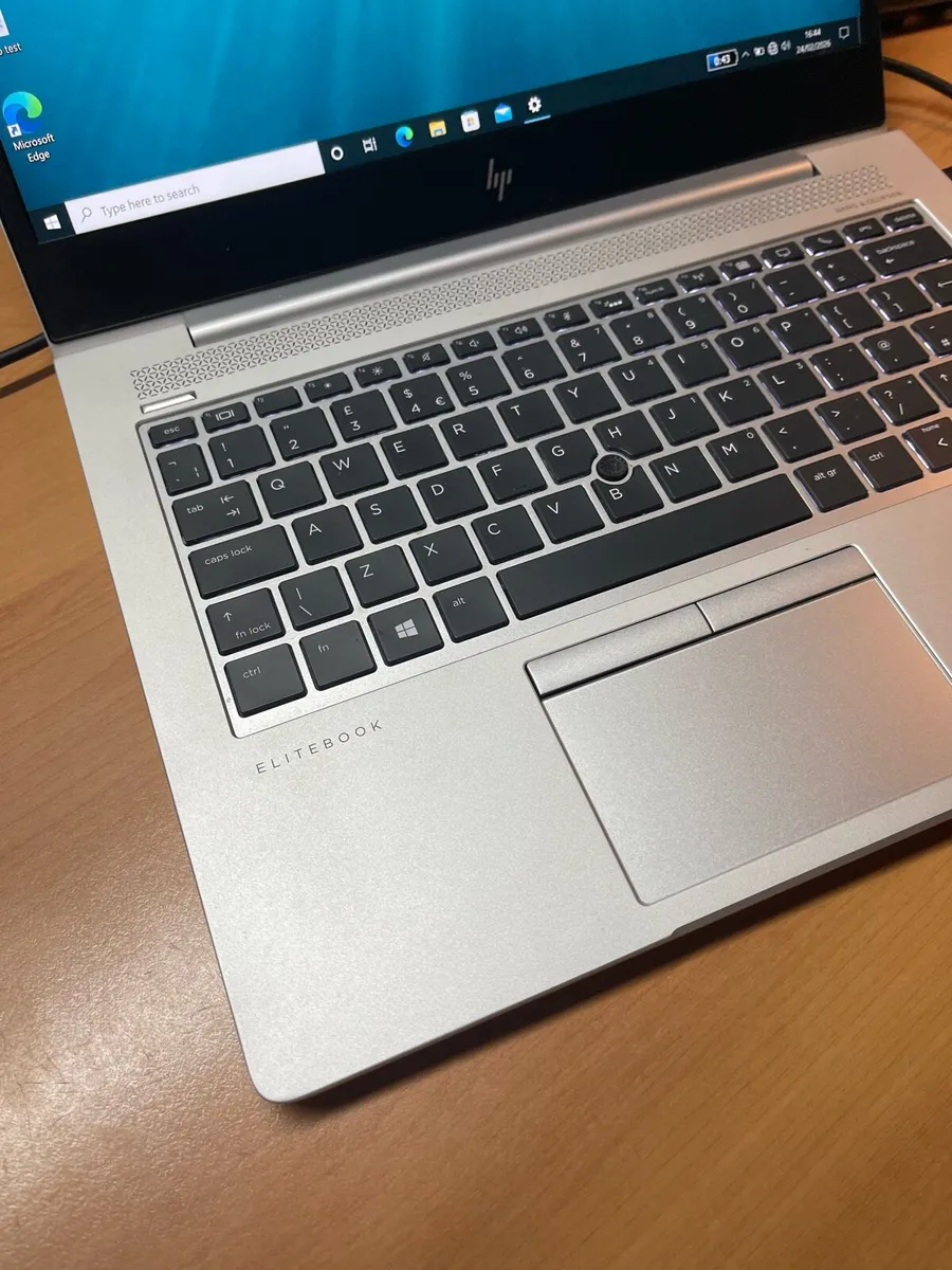 HP Laptop Ryzen 7 pro 8/256 win 10 pro - Image 3