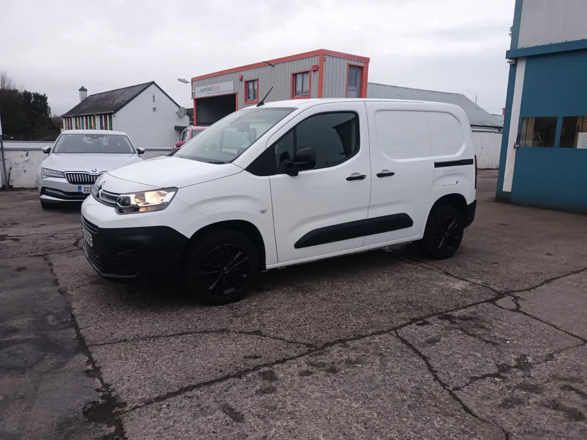 2022 CITROEN BERLINGO ENT PREMIUM BLUEHDI 100 MWB - Image 4
