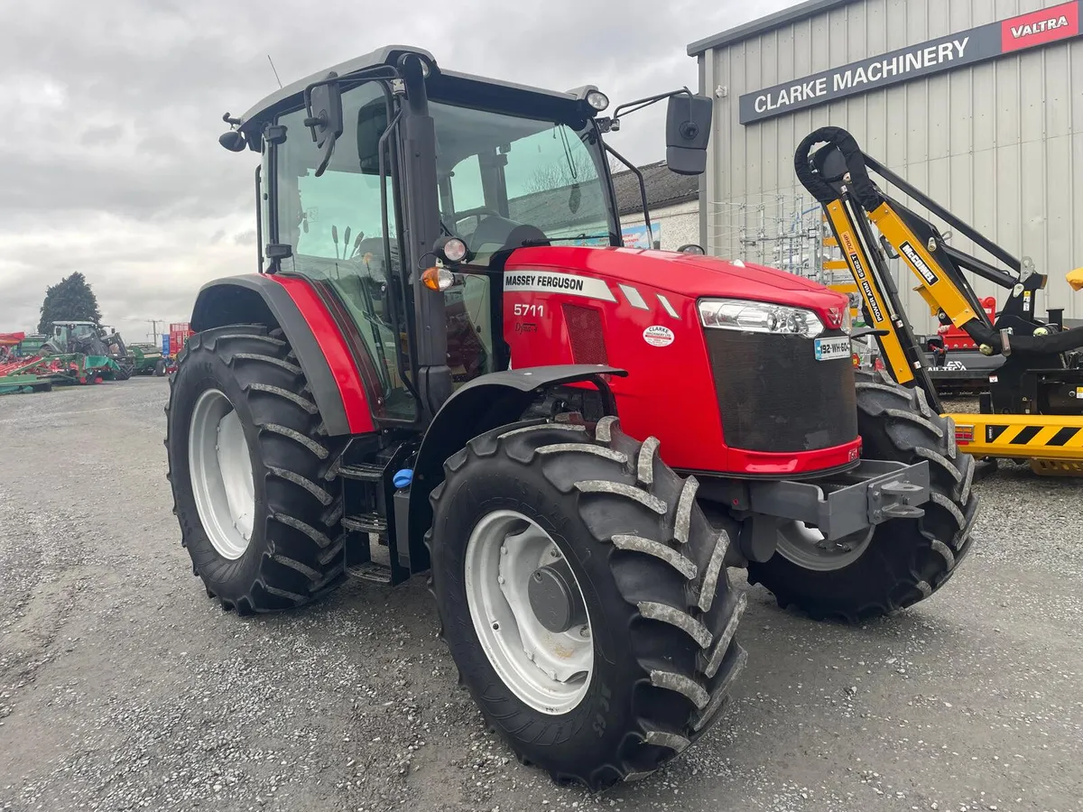 Massey Ferguson 5711 Dyna 4 - Just In ! - Image 1