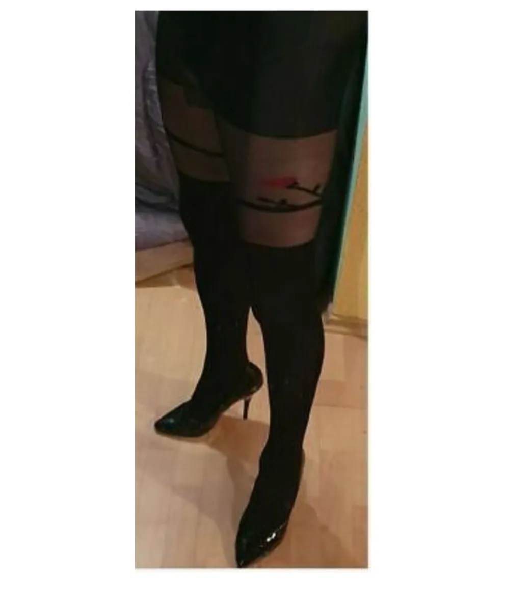 Woman tights with roses - Image 2