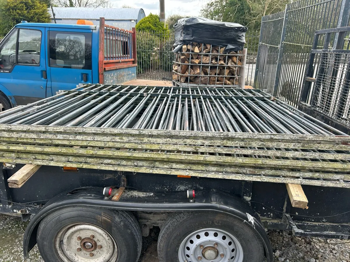 Galvanised fencing - Image 4