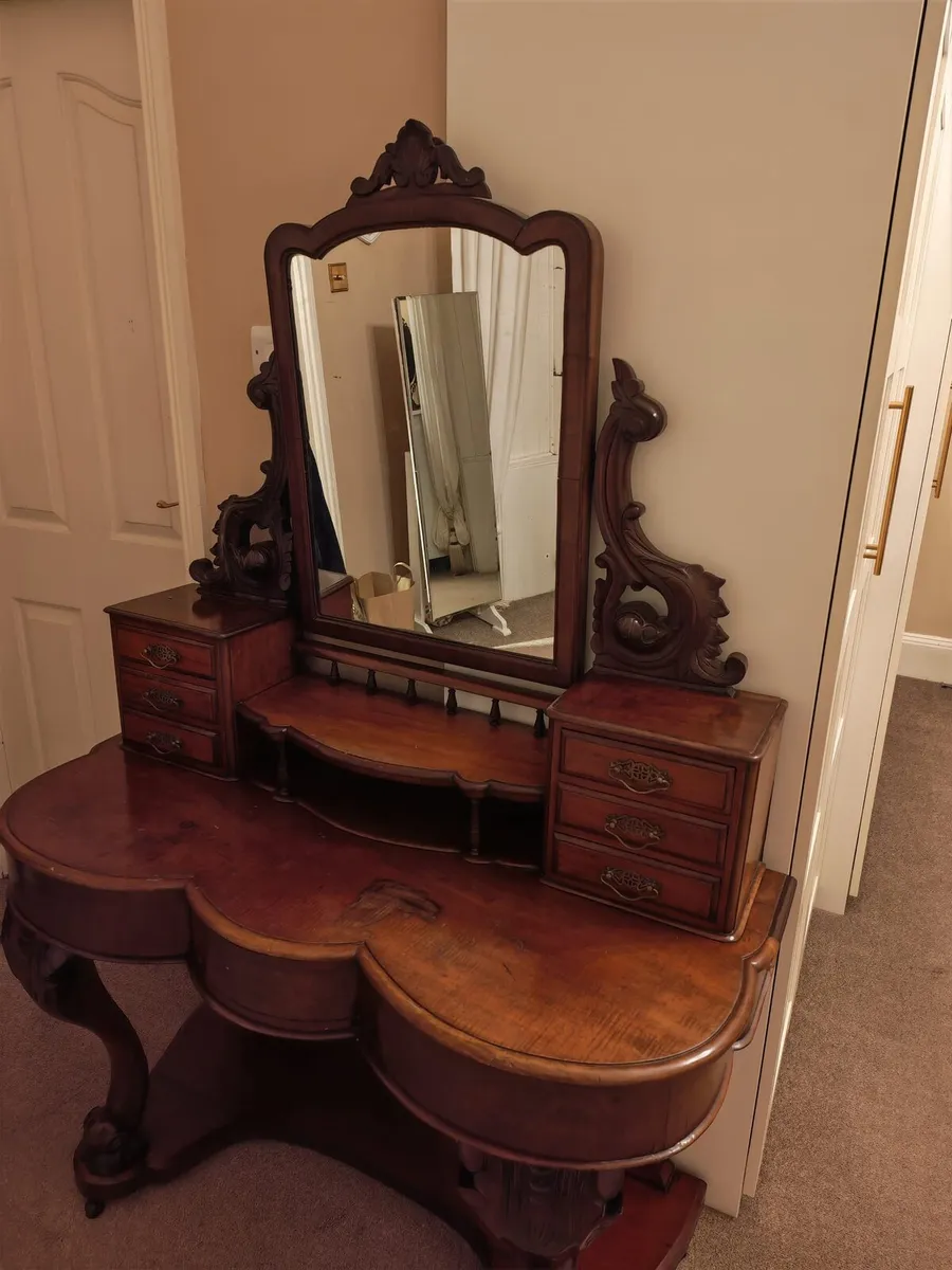 Dressing Table - Image 1