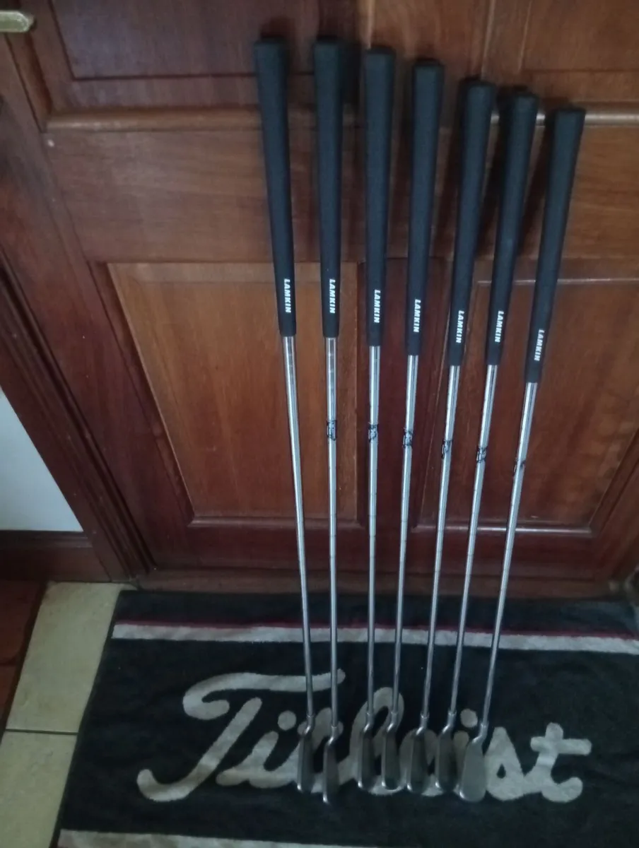 Ping i 3 Oversize Irons 4-PW Regular Flex As New - Image 3