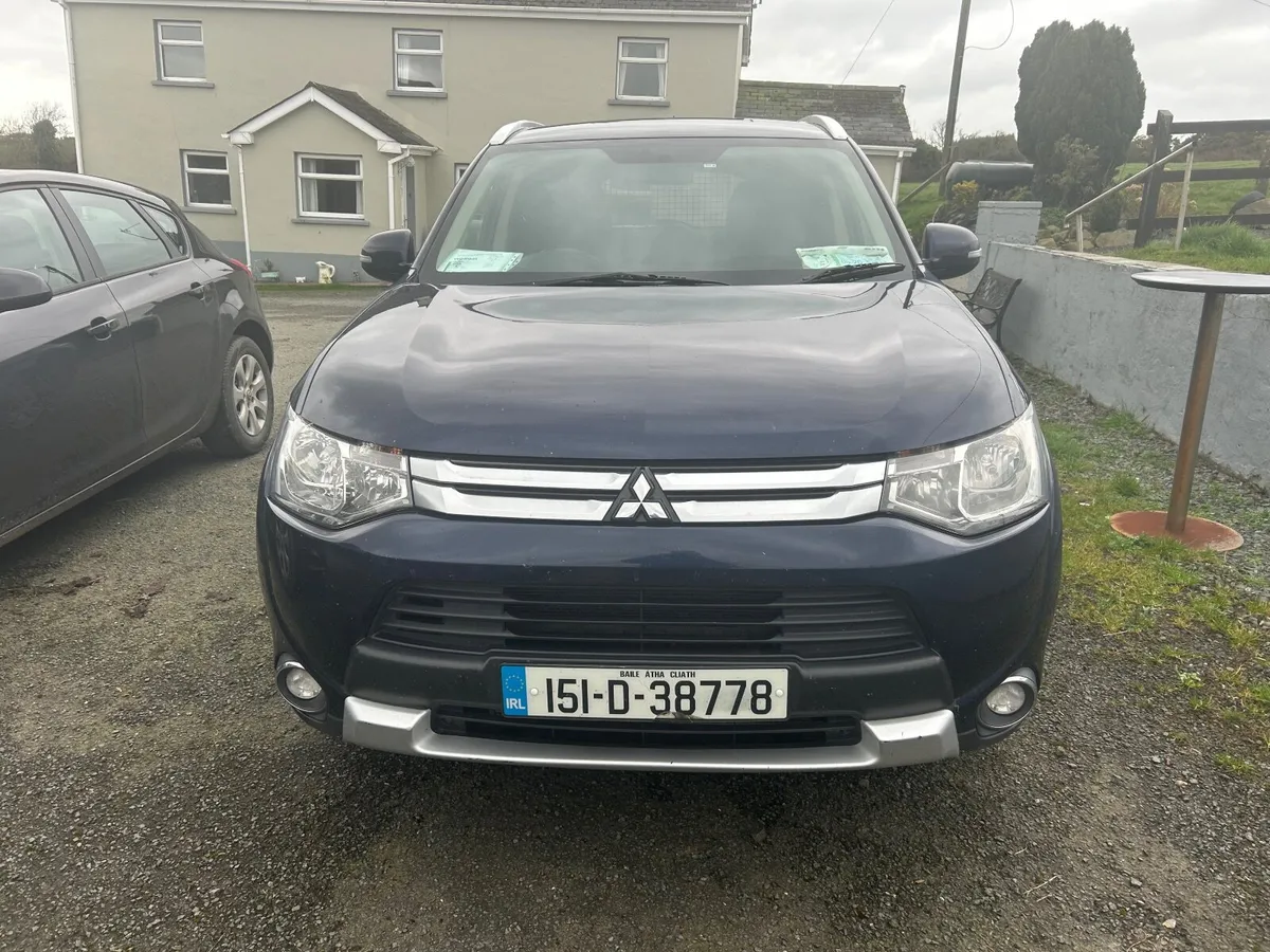 2015 Mitsubishi Outlander 2.3 diesel doe July 26 - Image 1