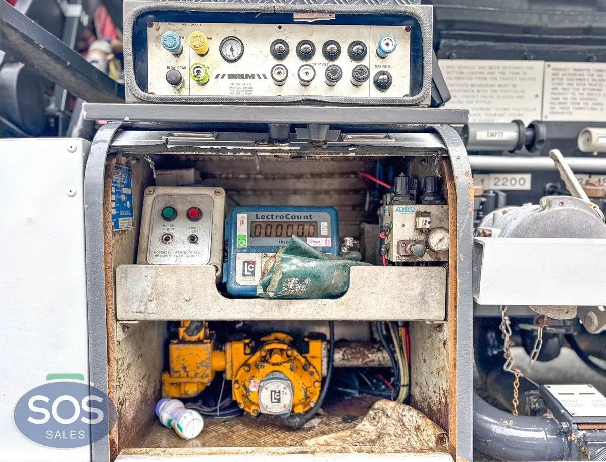 2008 DAF LF55.220 Rigid Tanker - Image 2