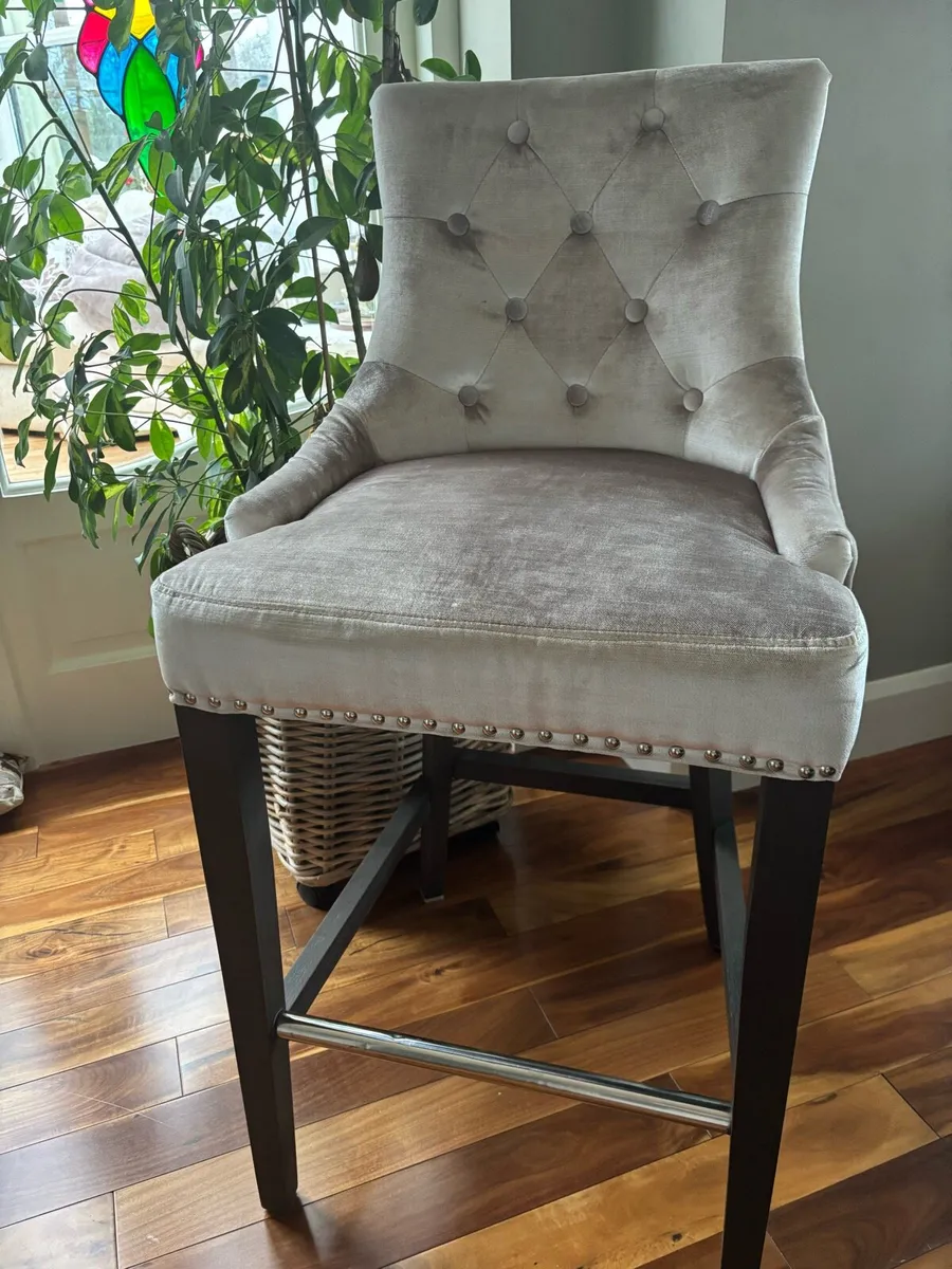 Kitchen Bar Stools - Image 3