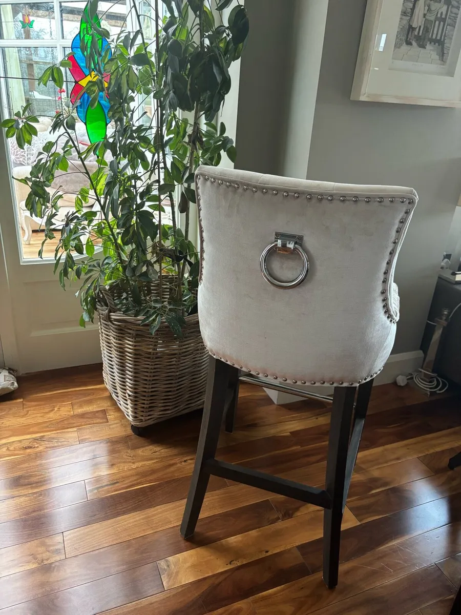 Kitchen Bar Stools - Image 4
