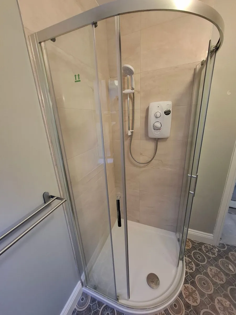 Flair Quadrant Shower Enclosure - Brand New - Image 2
