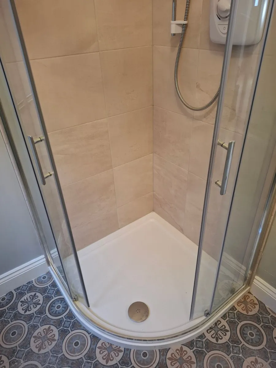 Flair Quadrant Shower Enclosure - Brand New - Image 3