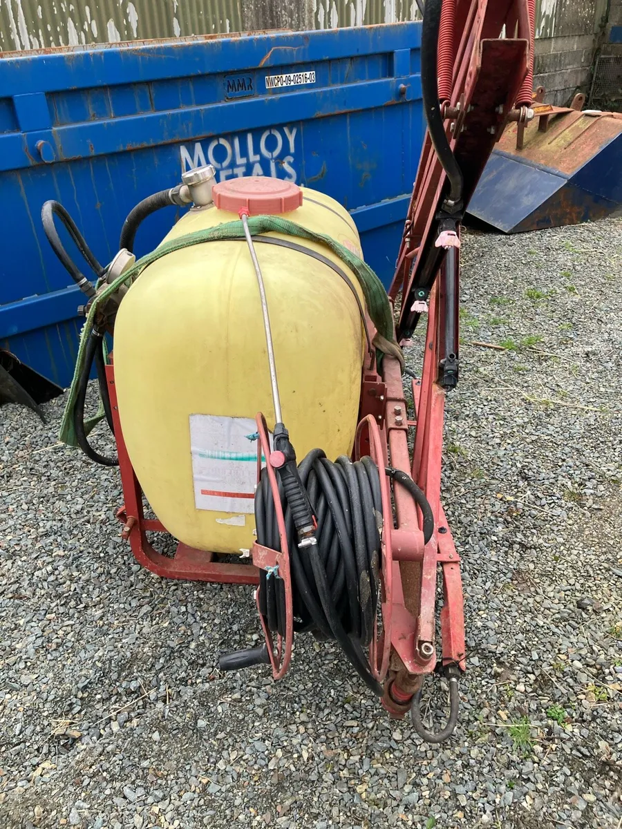 Sprayer and deisel oil bowser - Image 2