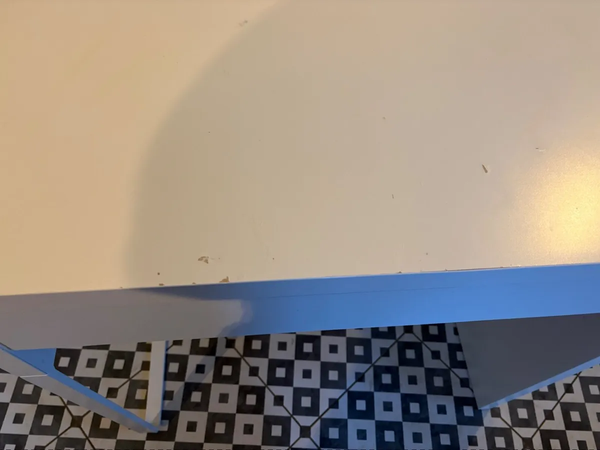 Dressing table - Image 1