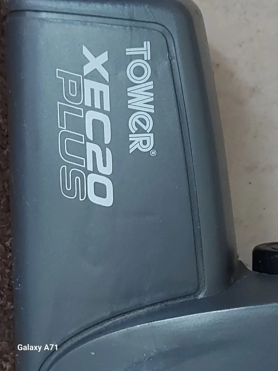 TOWER XEC20 PLUS Vertical wired Vacuum Cleaner - Image 3