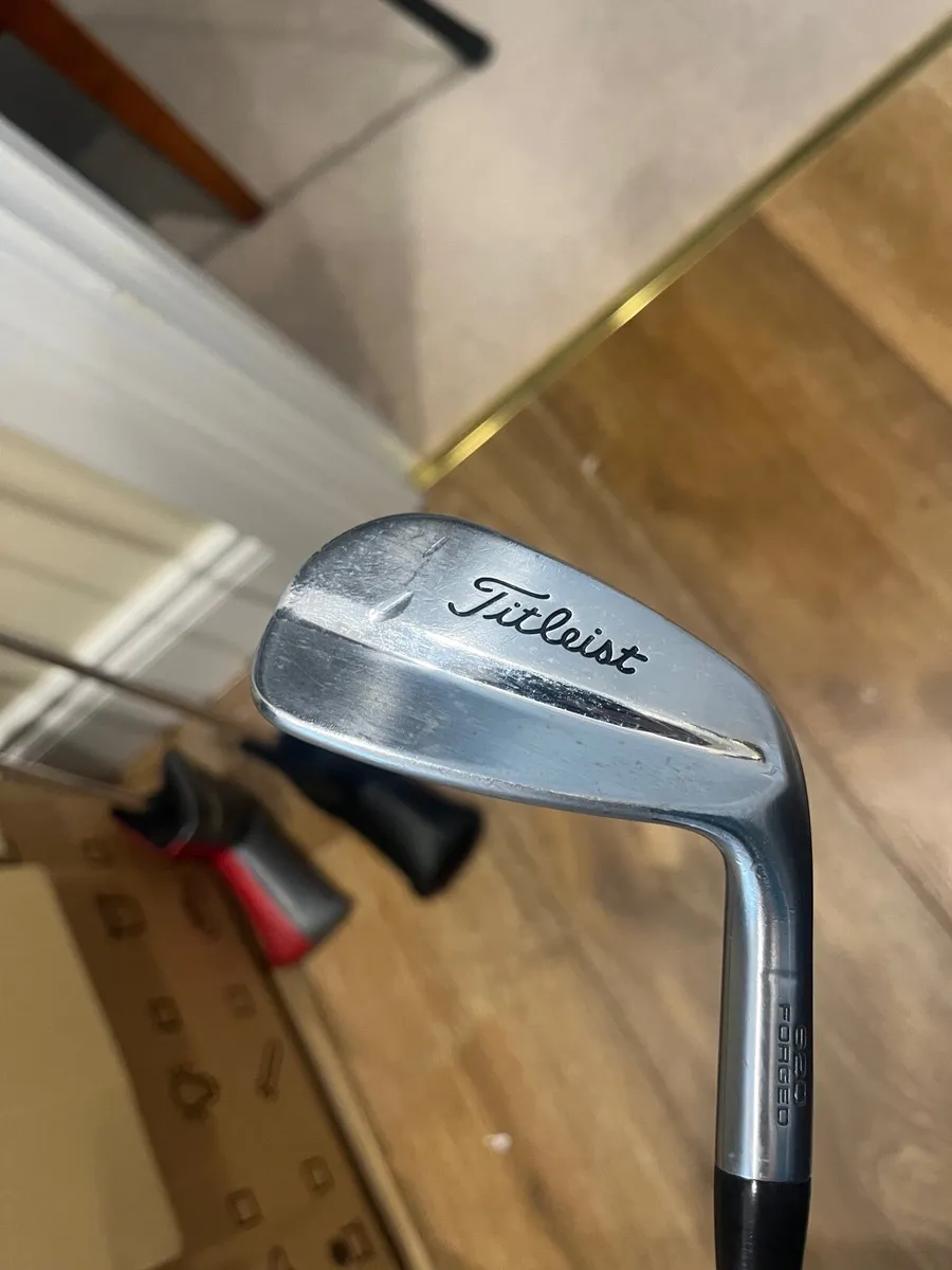 Titleist 8 iron - Image 2