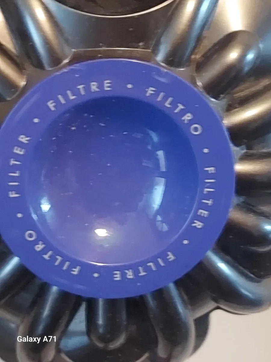 Dyson V8 Animal Vacuum Cleaner with charger - Image 2