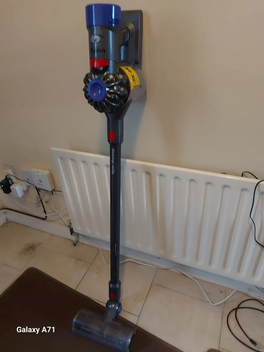 Dyson V8 Animal Vacuum Cleaner with charger - Image 1