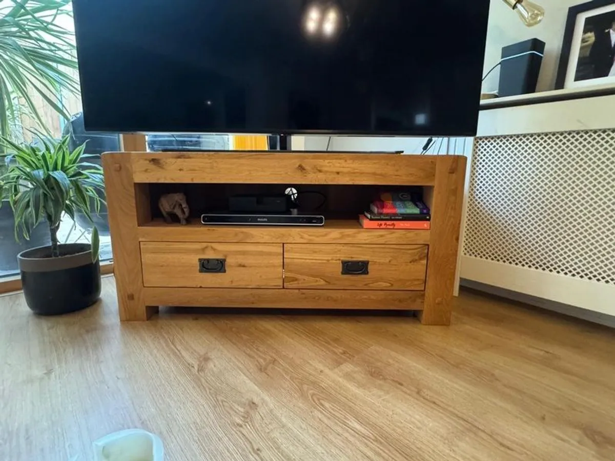 Tv stand and storage unit - Image 2