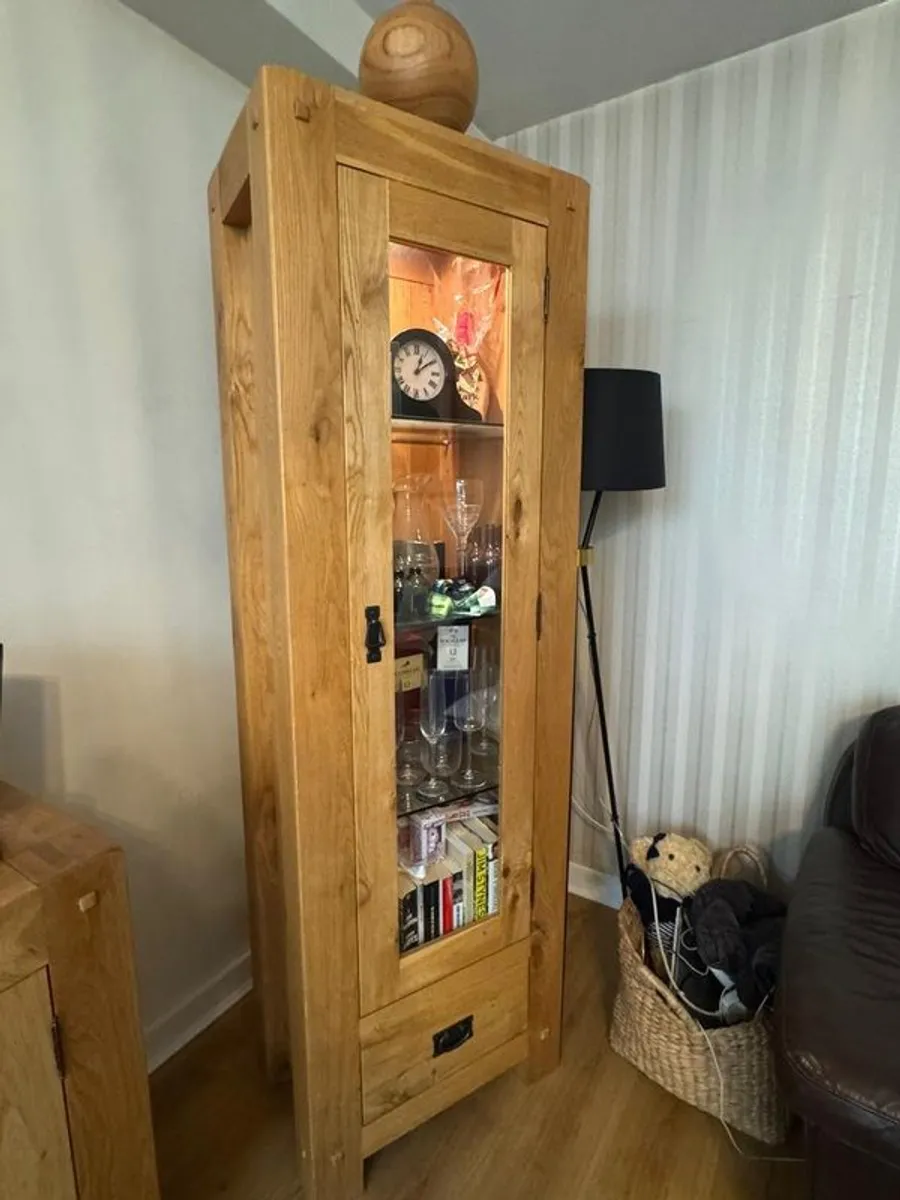 Display cabinet - Image 1