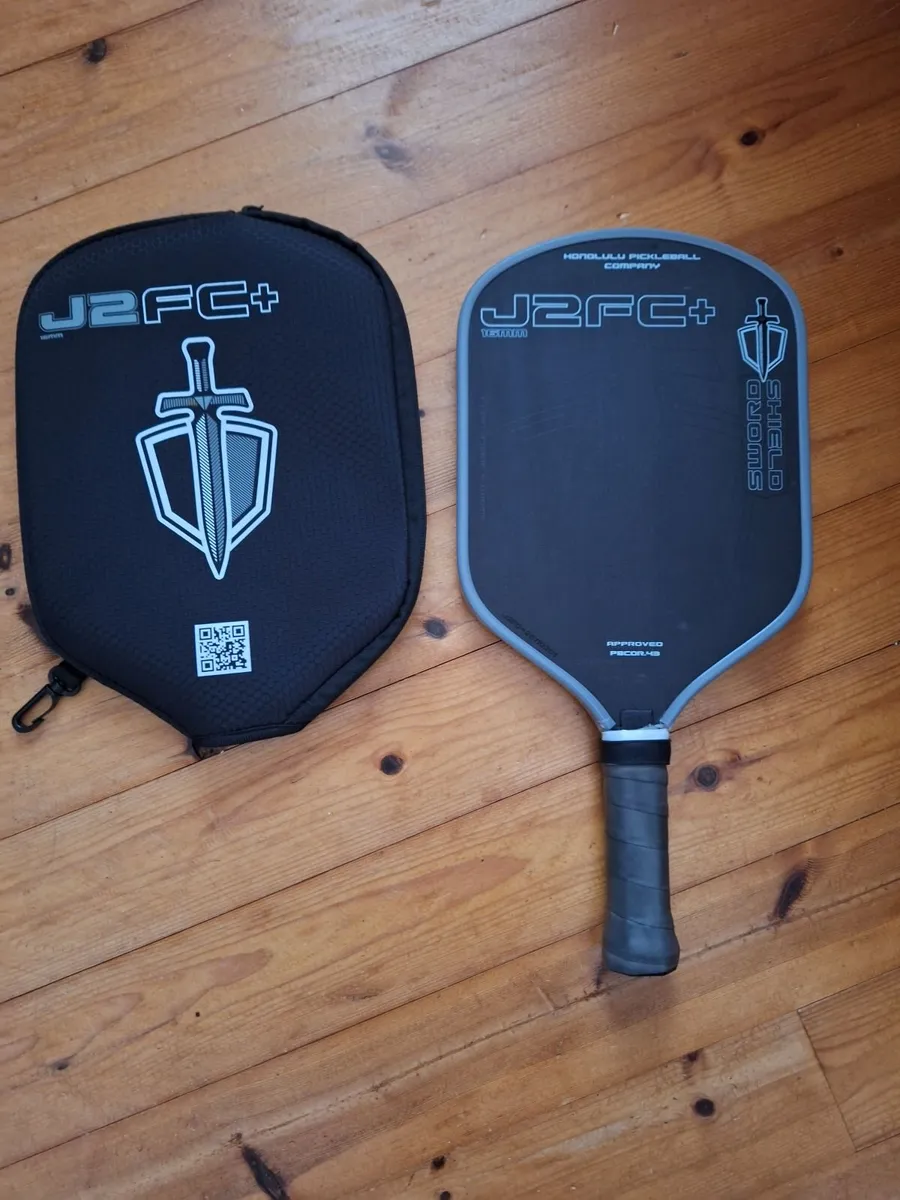Sports Pickleball Paddle - Image 4