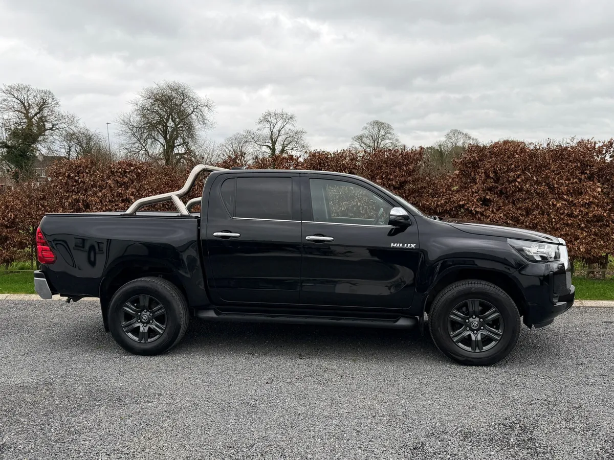 2022 Toyota Hilux Icon 5 Seat N1 Crewcab - Image 2
