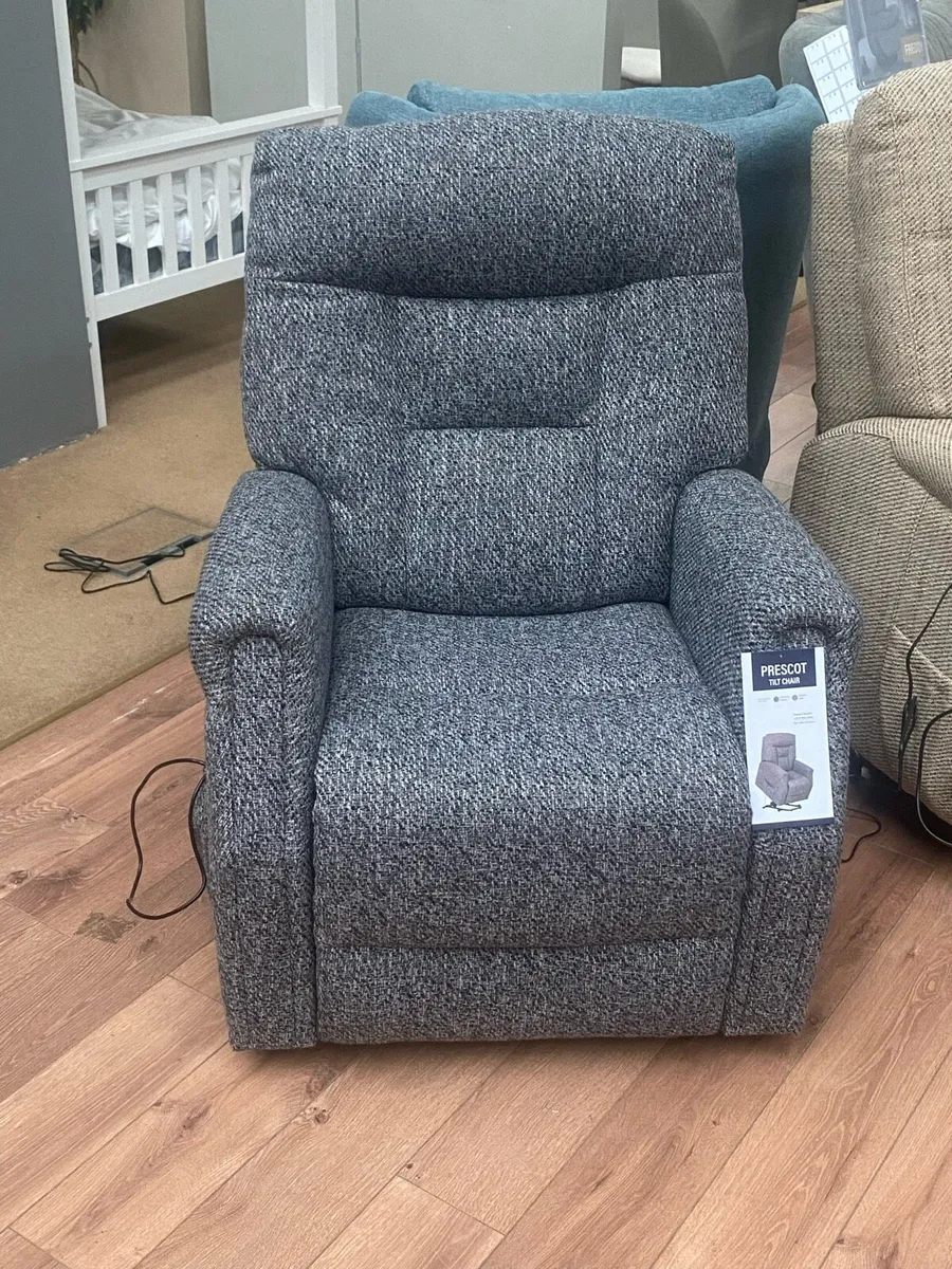 Selection of reclining chairs 70%off - Image 3