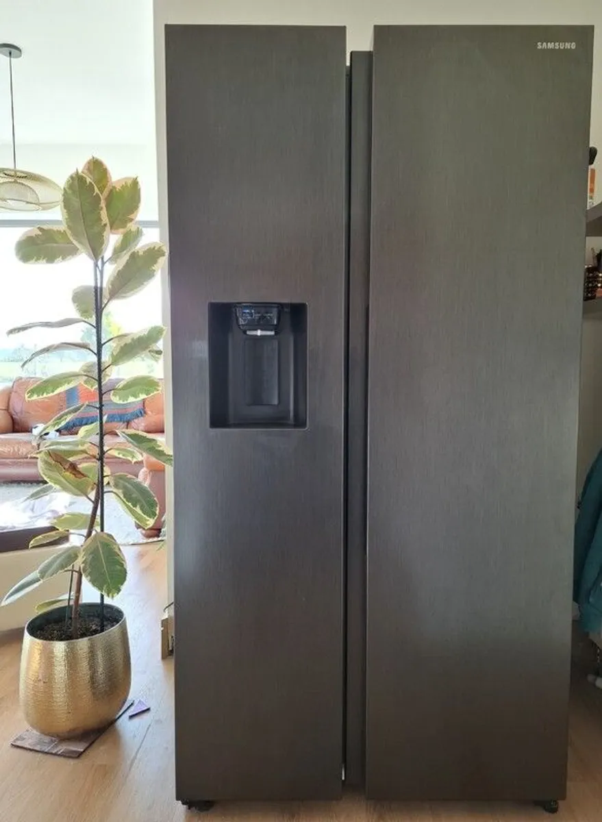 Samsung Series 7 American Style Fridge Freezer  - Black - Image 1