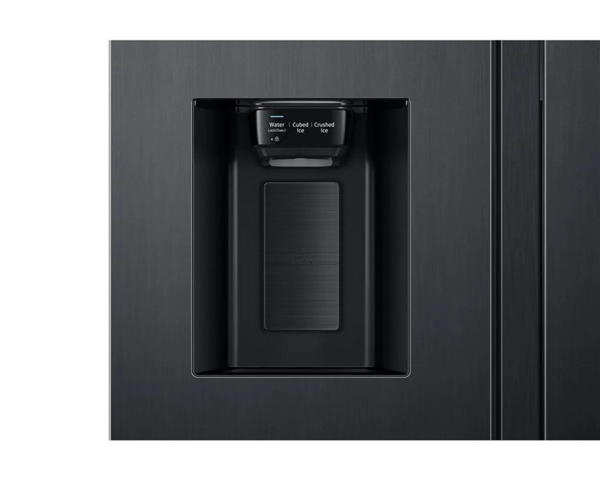 Samsung Series 7 American Style Fridge Freezer  - Black - Image 4